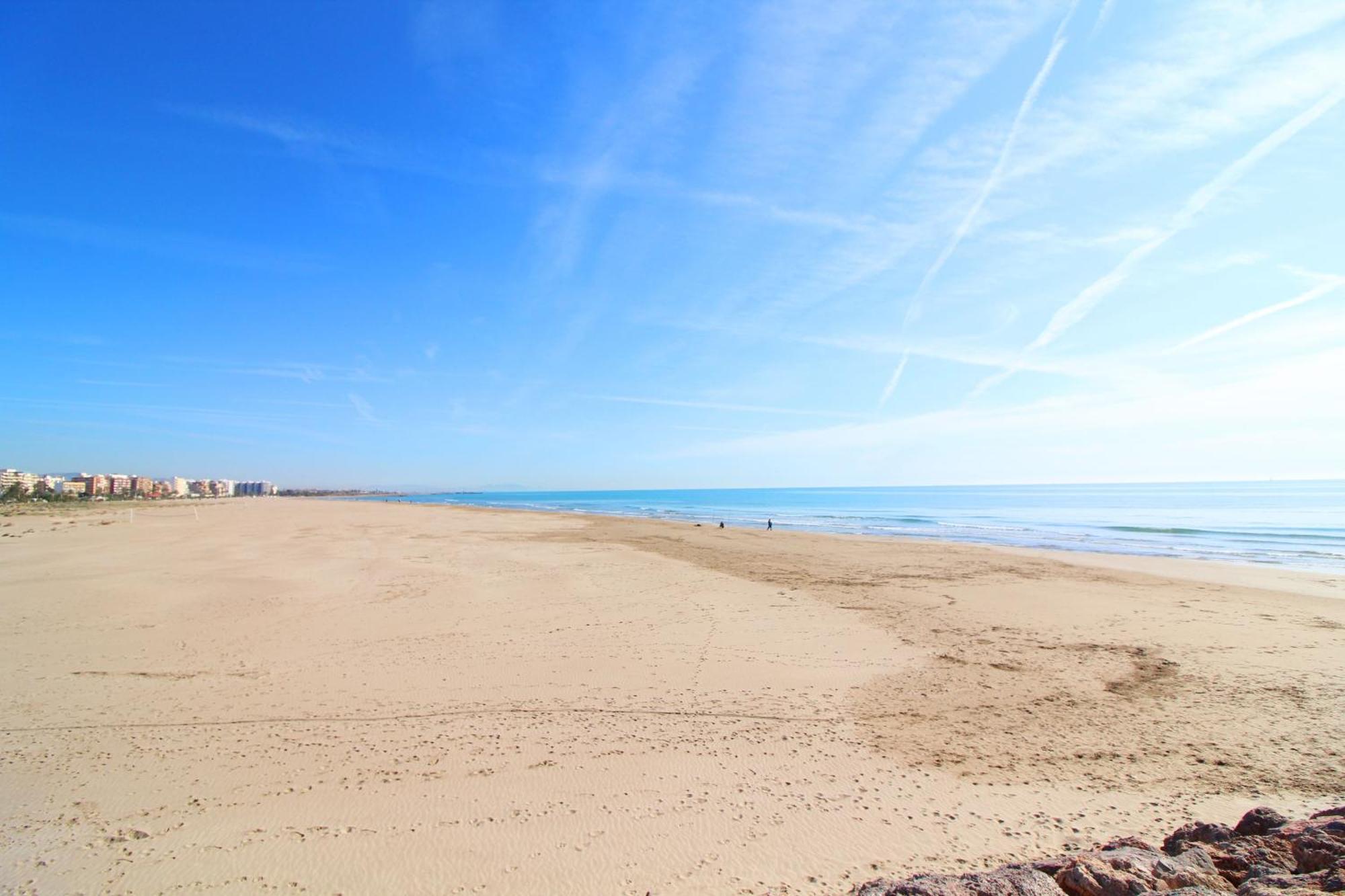 Global Properties, Bonito Apartamento En Puerto Sagunto Para Parejas Puerto de Sagunto Exterior foto